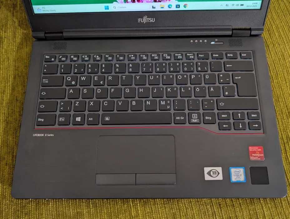 Laptop Fujitsu LIFEBOOK U748, Intel core  I7-8650U, 256GB SSD, 14 inch FHD