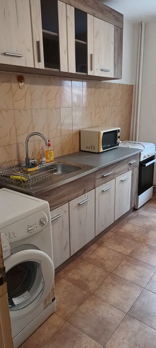 Proprietar inchiriez apartament 2 camere