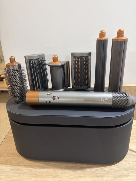 Dyson Long Airwrap multi-styler