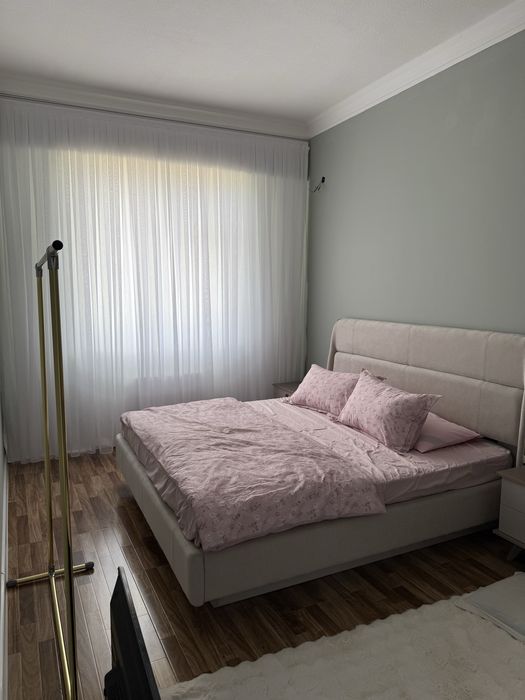 Uy sotiladi Srochna 2 xonali Mebel texnikalari bilan Yunusobod