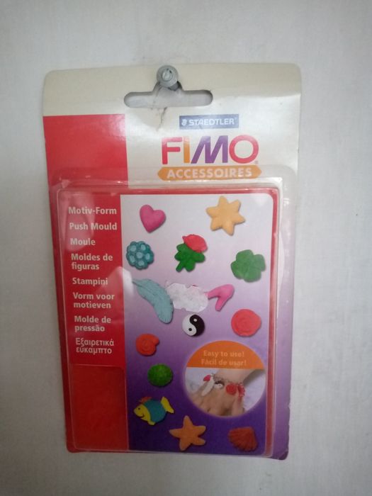 Молды для пуговиц, кулонов, бусин