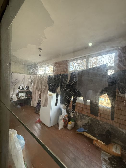 Чирчик шахар 3 м/р 3х Нархи 40500$ Бош толов ва паспорт бн Ипотека