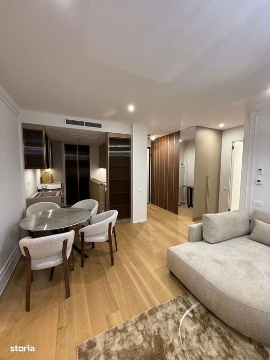 One Lake Club / Prima închiriere / parcare