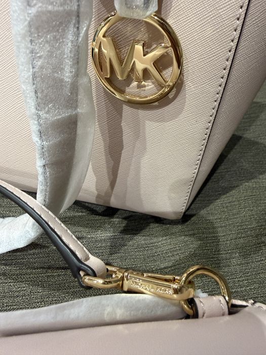Michael Kors Charlotte 3in1 голяма Tote чанта