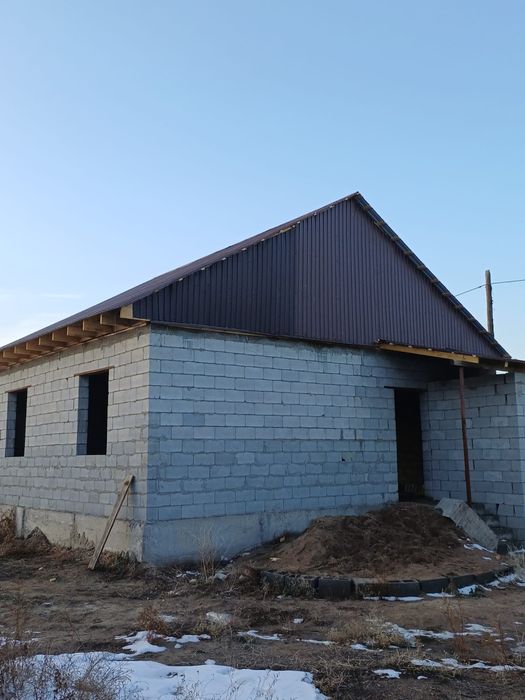 Продам дом не достроенный