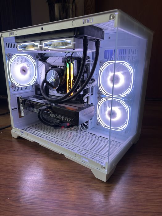 Геймърски компютър/ I5 10500/Водно/32GB/RTX 5070/1TB SSD