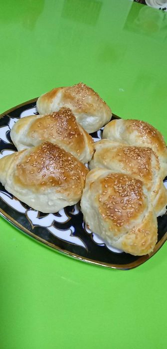 Somsa, somsa xamiri va shirinliklar buyurtma asosida tayyorlaymiz