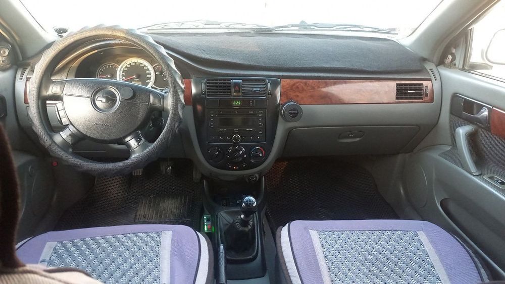 Автомобиль CHevrolet Lacetti