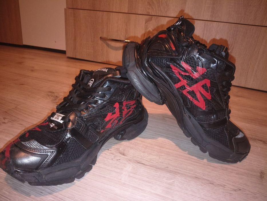 Balenciaga runner
