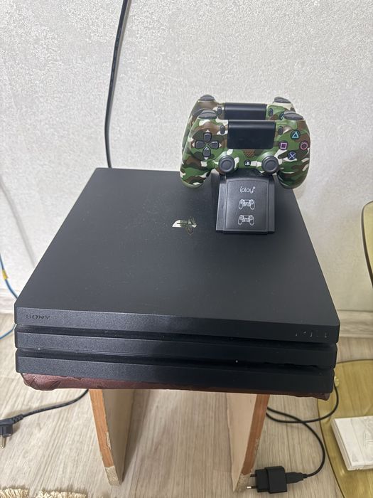 PSP4 pro 1TB б/у с играми