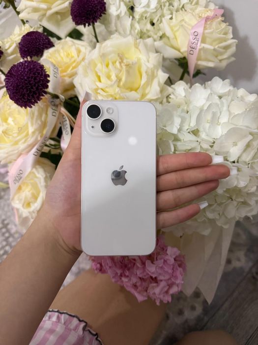 iPhone 14, память 256, аккумулятор 74%