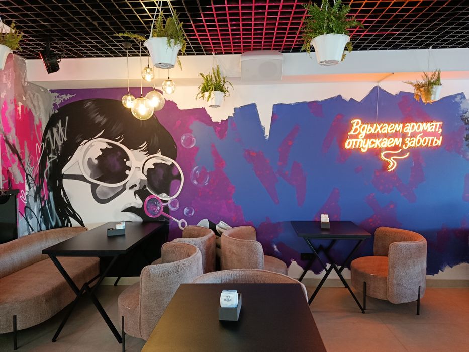 Роспись стен. Художник. Rassom