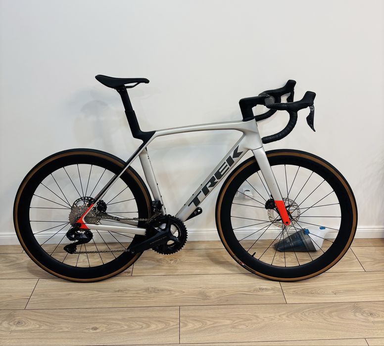 Trek Madone SL 7 GEN 8/Ultegra Di2 2025