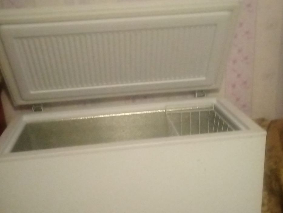Продам морозильную камеру