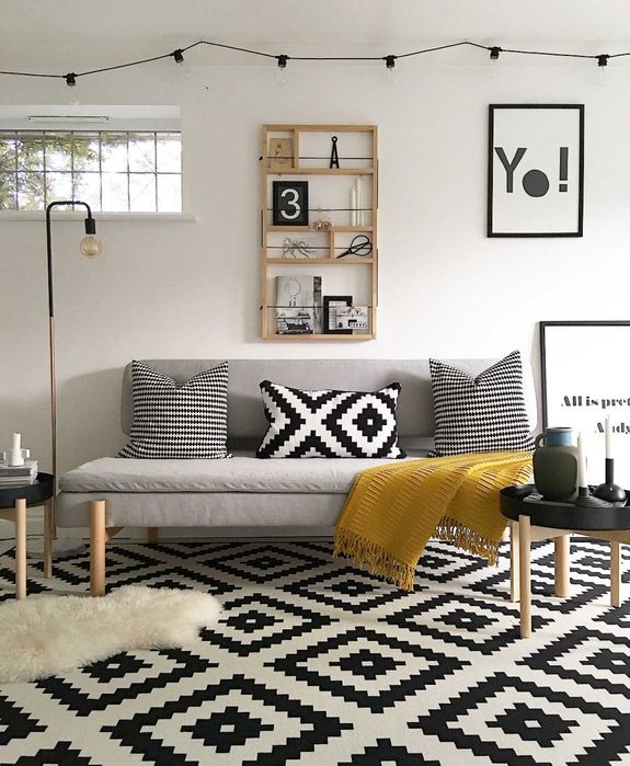 Canapea IKEA editie limitata