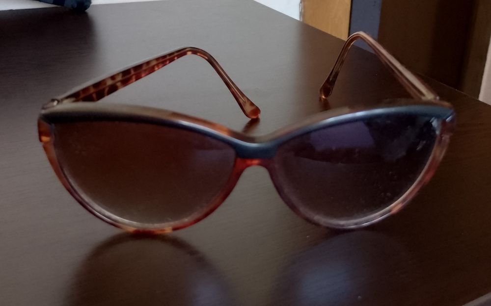 продавам дамски слънчеви очила