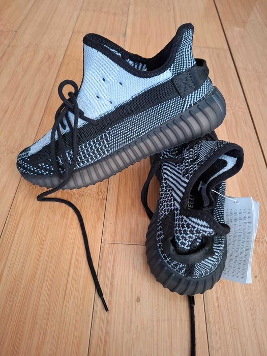 Adidasi Adidas Yeezy