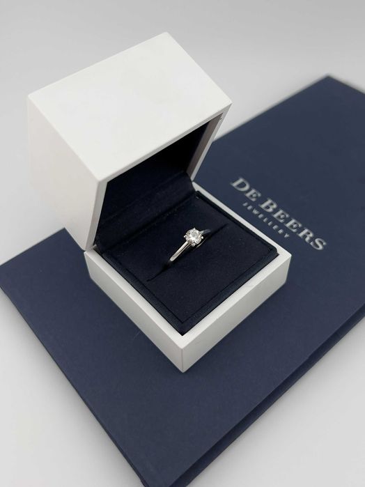 Кольцо De Beers с бриллиантом 0,53 ct
