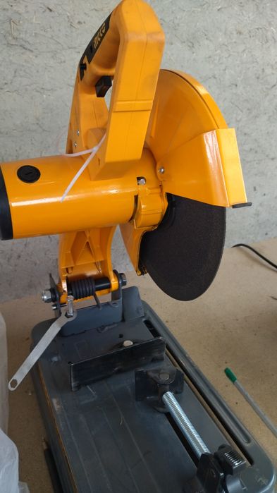 Трубарез сотилади