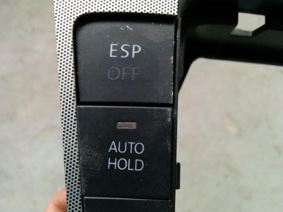 Копчета ESP/ Auto Hold + Конзола Скоростен Лост VW Passat 6 B6