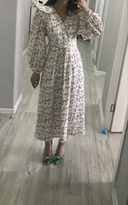 красивое платье из льна