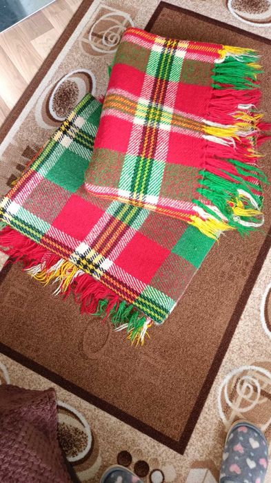 Автентични родопски одеала.