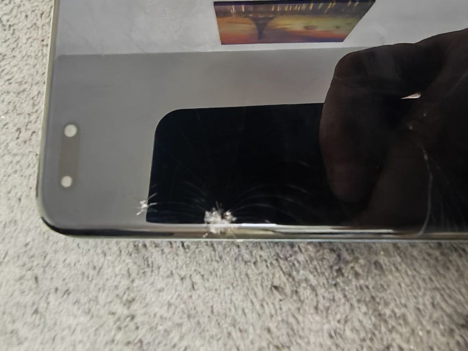 Honor magic 5 pro full box cu sticla spartă