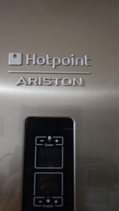 Холодильник Hotpoint Ariston серый 194см