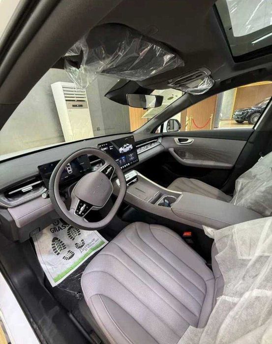 Roewe M7  rassrochka