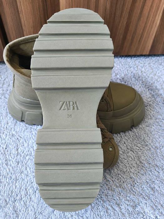Дамски кецове ZARA