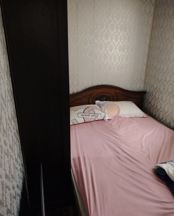 Продаётся Мирабадский район Куйлюк Массив 1 2в3/1/4 46м2 балкон 1.5х3