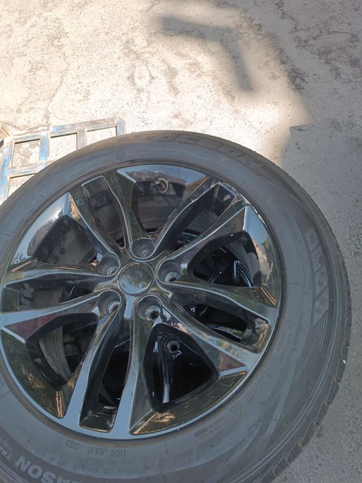 Malibu 2/4 black piano 1 diskada sal qrilgan joyi bor yeni baloni bn