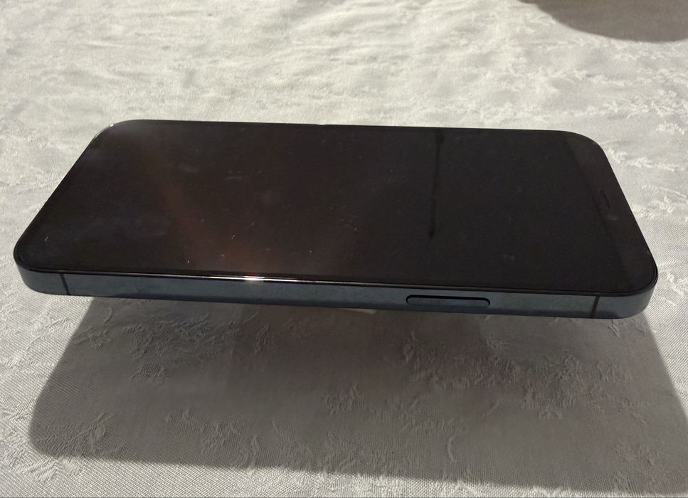 Iphone 12 pro 256GB Неразличим от нов!