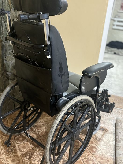 Инвалидная коляска