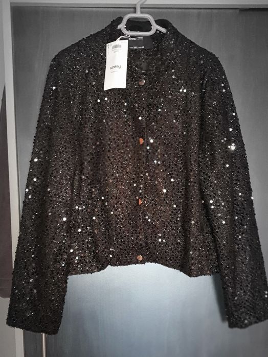 Jacheta scurta cu paiete