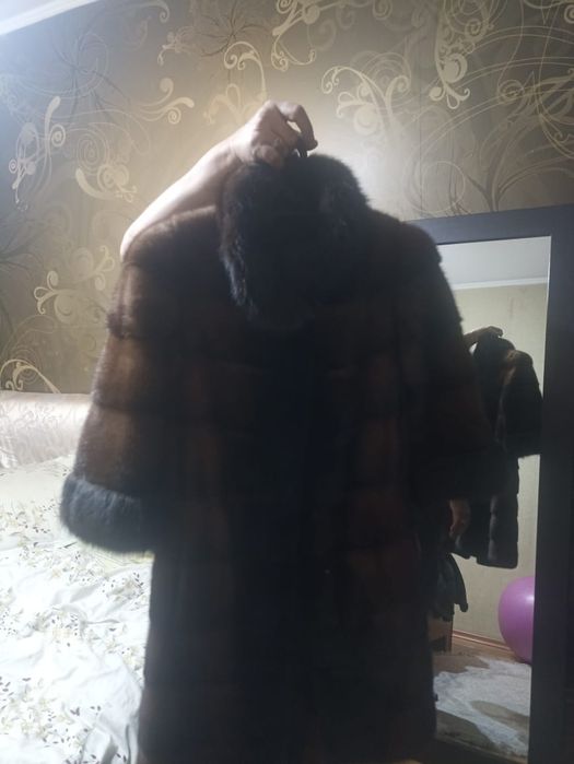 Продам норковую шубу