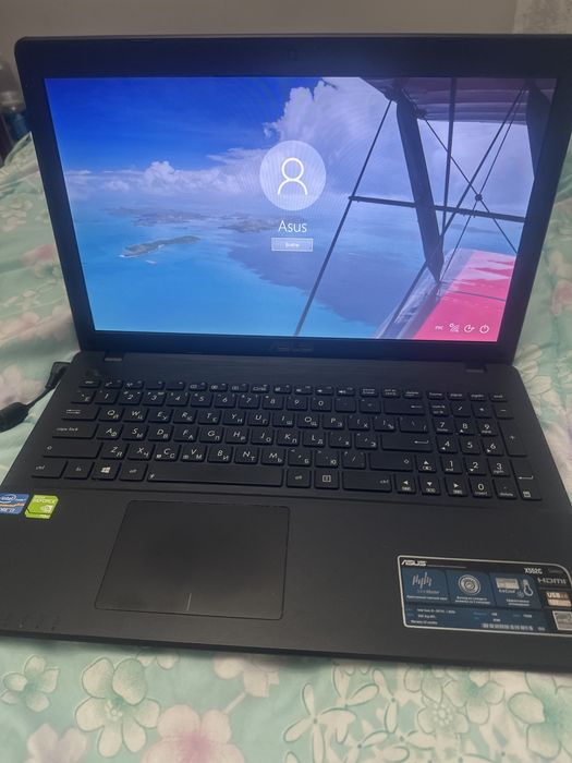 Ноутбук ASUS core i3 1.80 GHz