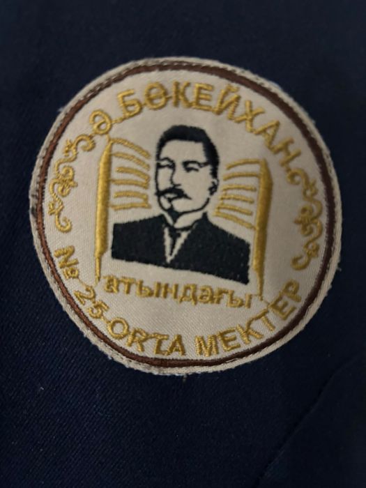 Жилет школьный для девочки