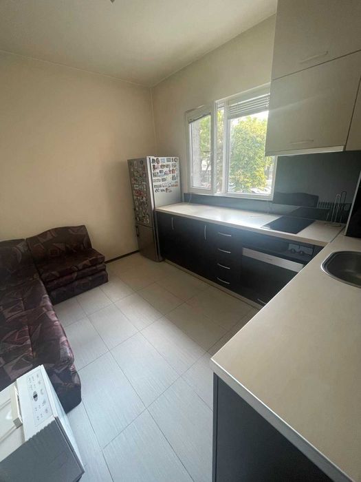 Продава се Двустаен апартамент в Пловдив, Кючук Париж - 60 кв.м за 1545 €/кв.м - Снимка #2