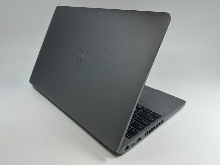 Laptop Dell Precision 3551 Intel i7-10850H 64 gb ram 1tb ssd Nvidia Quadro P620 15.6 inch Full HD Gama Workstation Win 11 Factura si Garantie 1 an