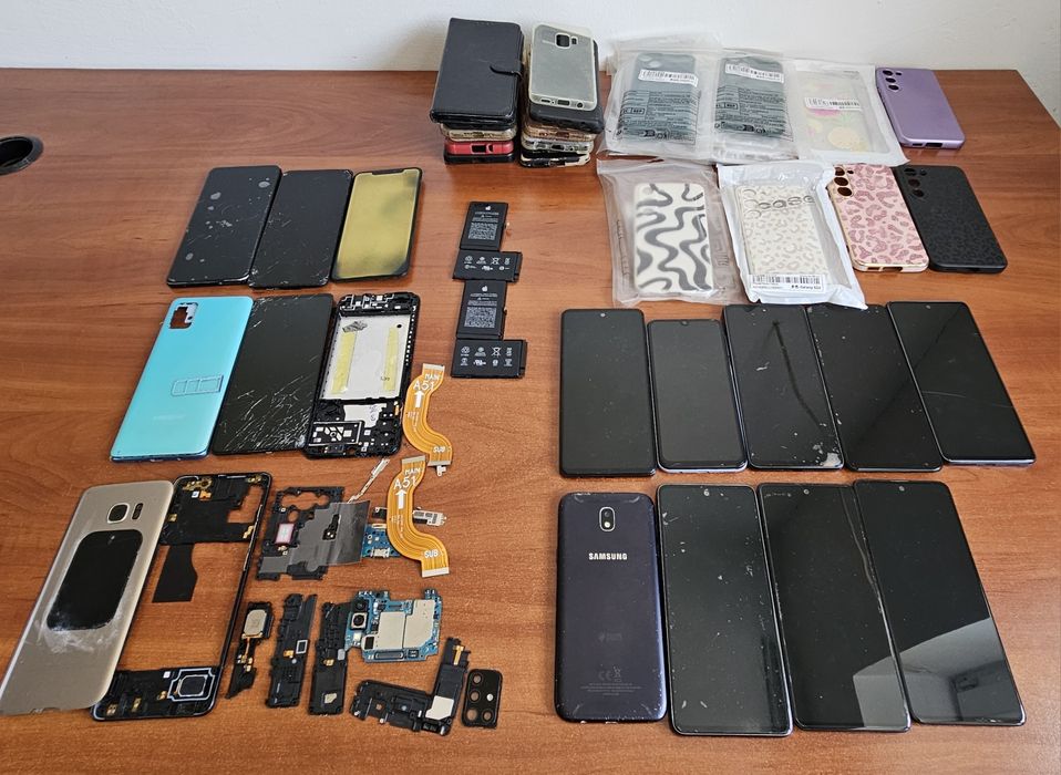 Lot telefoane pt piese