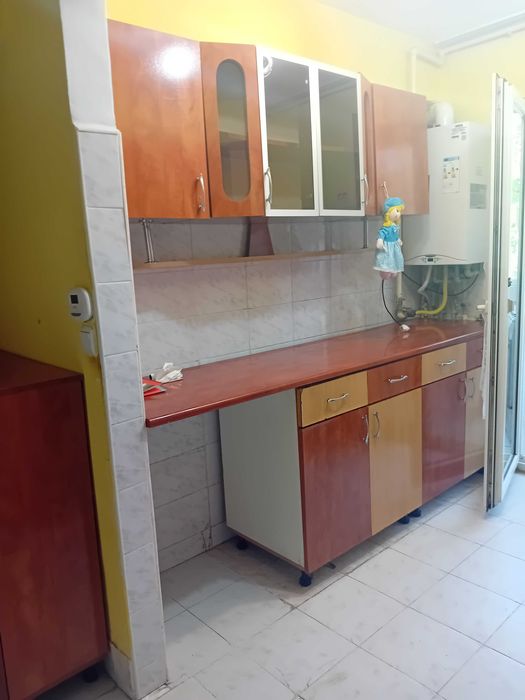 Vând  apartament in HUNEDOARA