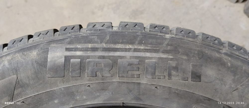 Продам комплект зимней резины