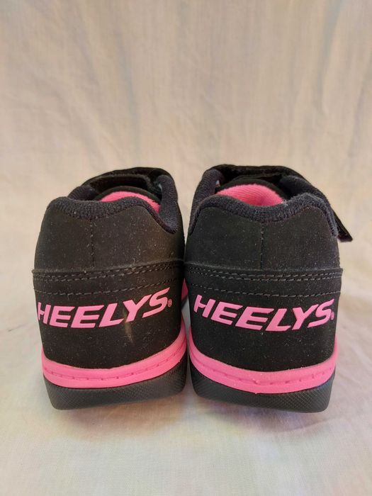 Adidasi/pantofi cu roti/role HEELYS,marime 30 (17 cm)