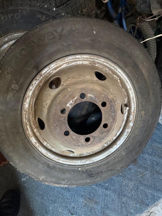 Продам диски с шинами