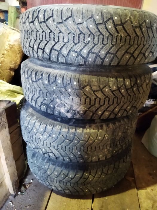 Продам Шины с дисками