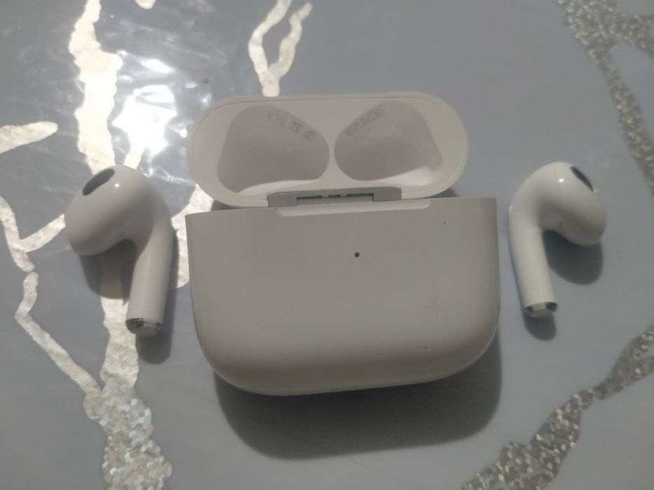 Airpods 3 продаю