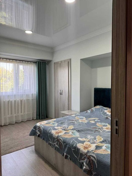 Срочно Сдам 4х-комнатная кв-а на метро Амира Темура, СКВЕР.