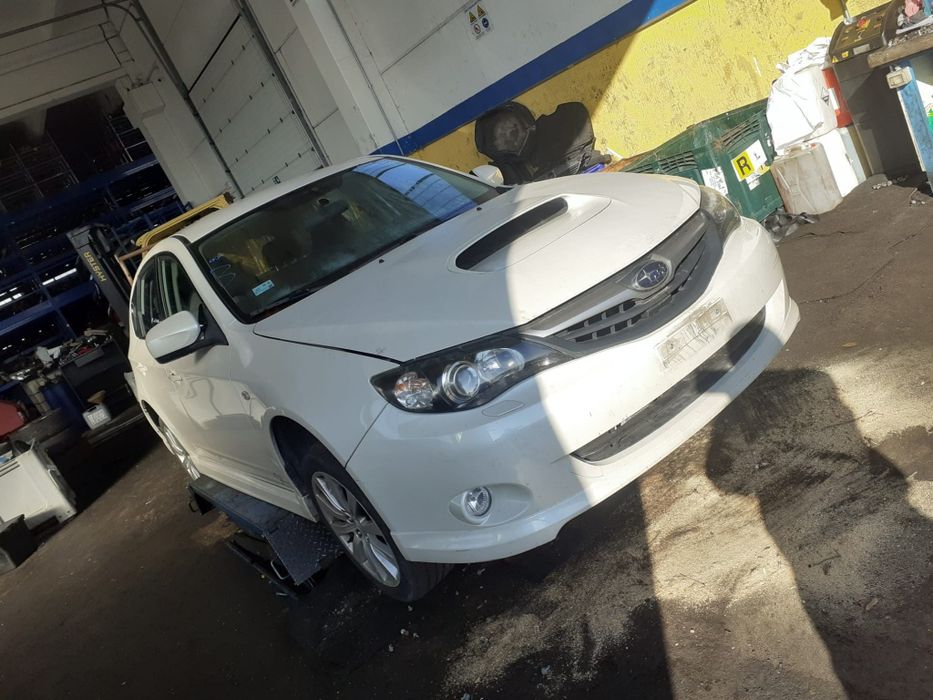 Fata completă subaru impreza 2009