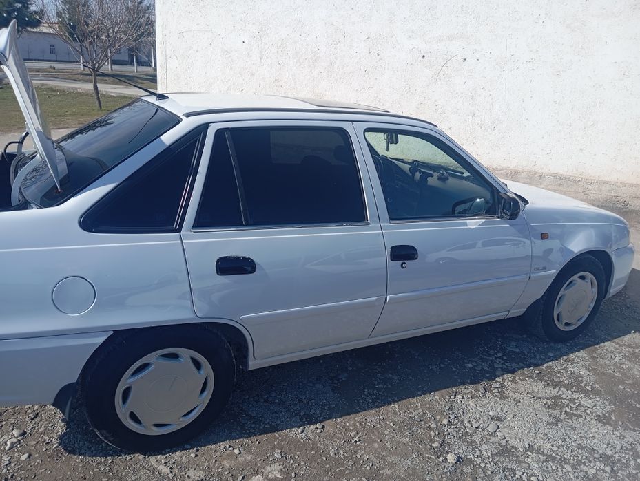 Nexia 2. 1.6 super kansaner